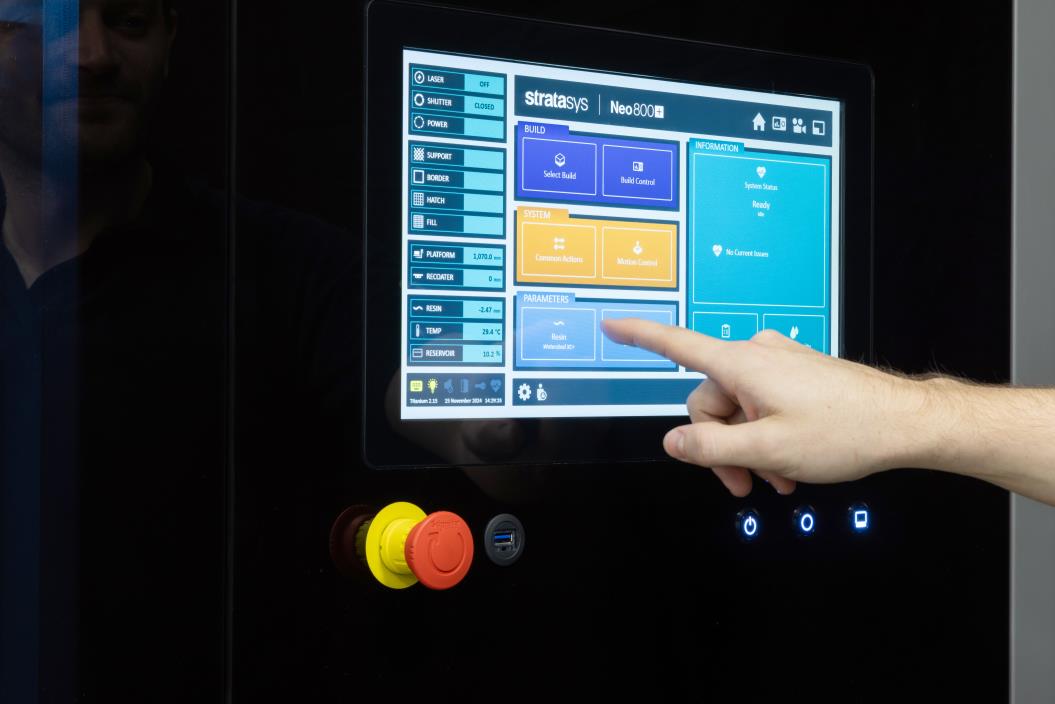 Stratasys Neo800+ Touchscreen Control Panel Touchscreen control panel on the Stratasys Neo800+ SLA 3D printer